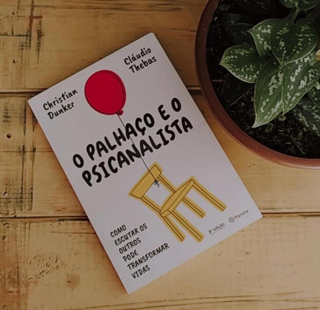 PlanetaLivrosBR's tweet photo. "Quando você se sente escutado, você quer mais. E quando você acha que escuta, o outro quer mais também."
Trecho de 'O palhaço e o psicanalista'.

Foto:@ma_studi
Compre aqui: https://t.co/2xzEOeYLnj https://t.co/06MHOTKIZY