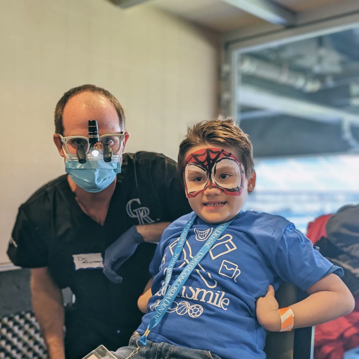 dentalelements's tweet photo. TeamSmile | Dental Outreach
•
#teamsmile #dental #dentistry #dentaloutreach #dentalelements #dentist #denverdentist #colorado #rockies #coloradorockies #outreach #pediatric #pediatricdentistry #team #smile https://t.co/xJFCibB7mM