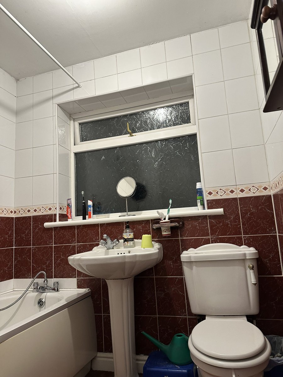 mopatel07's tweet photo. Got bored and decided to redecorate (2) https://t.co/B6bJ4kh3Xy