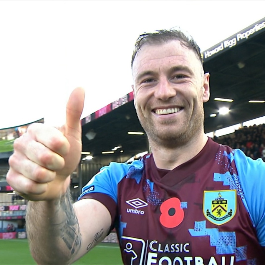 BurnleyOfficial's tweet photo. Sweet dreams, Clarets 👍 https://t.co/Oa3kTD1dbc