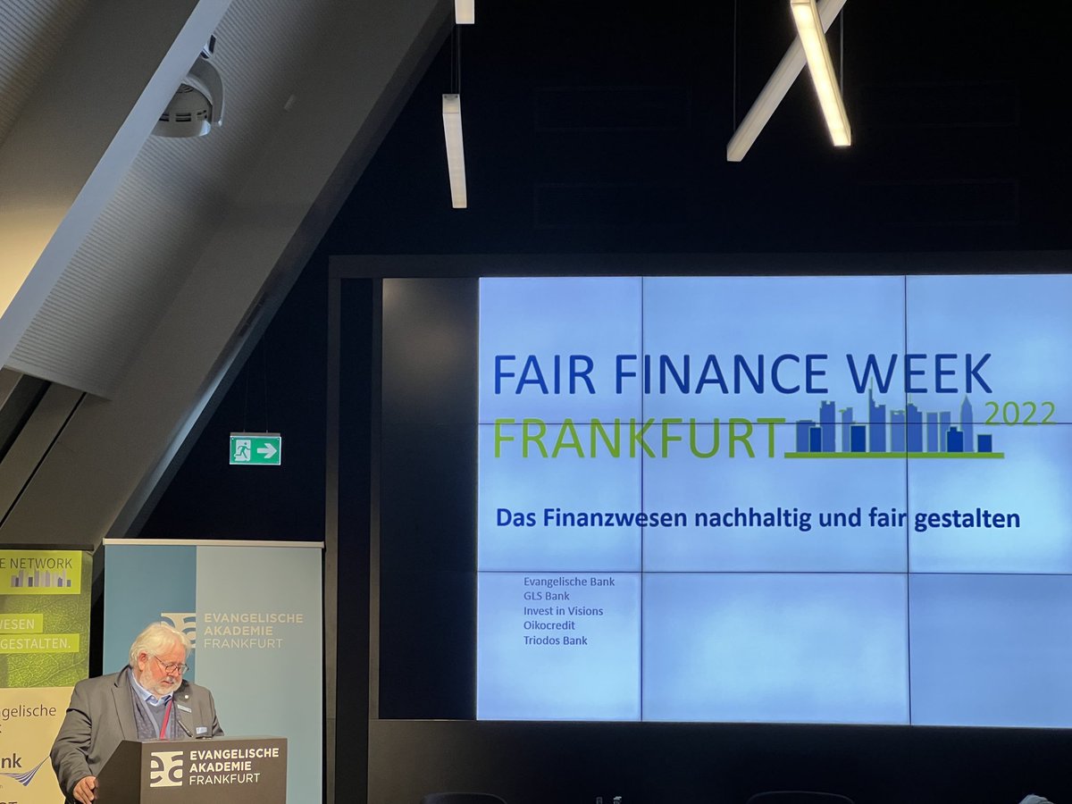 AjpmNews's tweet photo. Im Rahmen der #FairFinanceWeek ⁦@glsbank⁩ ⁦@OikocreditDe⁩  ⁦@triodosde #InvestInVisions hielt Frau #Professor Gabriele #Moos⁩ @HSKoblenz am 10.11.2022 in der ⁦@ev_akademie⁩ einen #Vortrag zur #sozialen #Taxonomie. Im Anschluss fand eine #Diskussion statt. https://t.co/SCPXcwGDuU