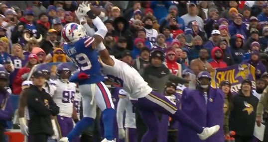 whalexander_'s tweet image. Uh, do former LSU receivers now have the two most acrobatic catches in NFL history?