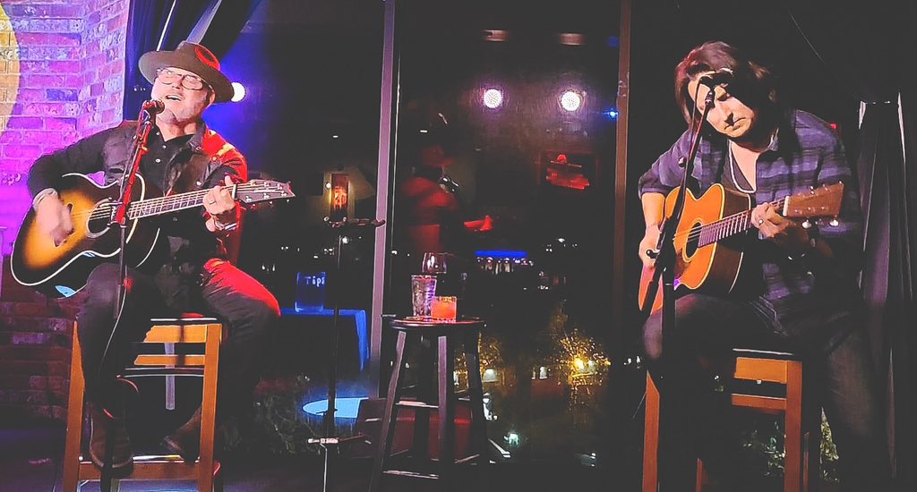 Great time playing music with <a href="/SzlachetkaMusic/">SZLACHETKA</a> this week in AZ … huge thanks to all the folks that came out and gave us your love!!