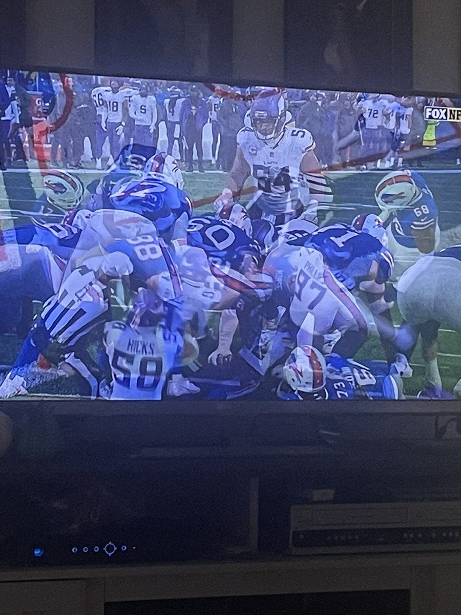 Baxter69's tweet photo. And the @Vikings pull a play out of the “All the Right Moves” playbook.
#skol #Ampipe @TomCruise https://t.co/JFPc0uM42N