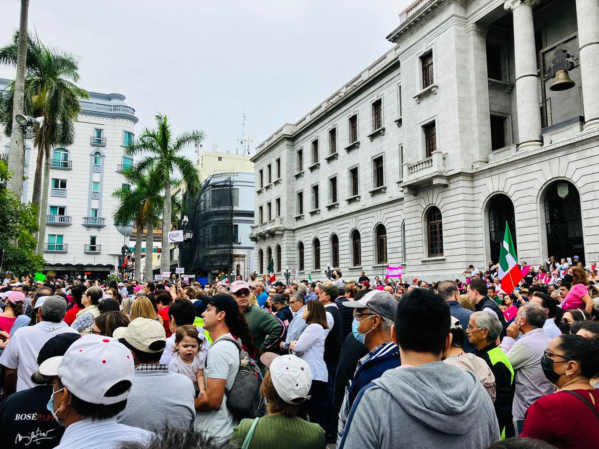 lopezdoriga's tweet photo. Y así transcurrió la marcha por la democracia y defensa del INE en Tampico, Tamaulipas.

#MarchaINE #MarchaPorLaDemocracia

https://t.co/4sbUKIaCqq

Fotos de mi compañera @PachitaRex https://t.co/OlOVsnmhgu