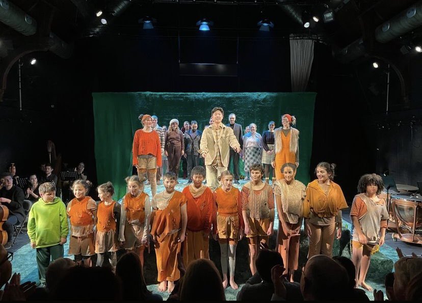 So long Mrs Paskova and Hen! 

It’s been a blast working on this wonderful opera, Cunning Little Vixen, with <a href="/HGOpera/">HGO - Opera in North London</a> @lada_valesova @eleanorjoyburke @finnlacey_ <a href="/amy_blower/">Amy Orley</a> and both Vixen and Fox Casts, you are all AMAZING! 

Thank you for 8 fabulous shows 🦊