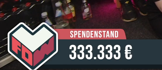 ThDrkNghtGmr's tweet photo. #LFDW9 krank leute
@LeFloid @derOlliKanal @SpaceFrogs @allediesichdasgegebenhaben
wirklich alle https://t.co/zgoIBeUmP4