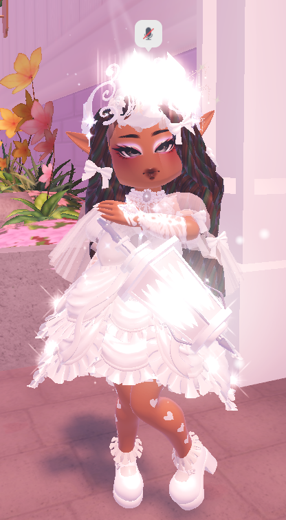 CallMehOliver_'s tweet photo. white lace elf <3

#royalehigh #royalehighoutfit #royalehighoc #RH https://t.co/l8E6yAjBSJ