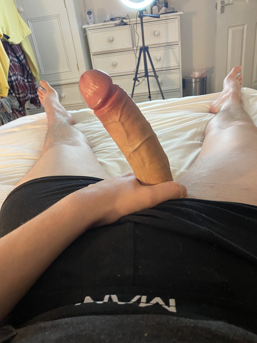 HungCuckUk's tweet photo. Uncut Uk cock https://t.co/VoHHGR3jla