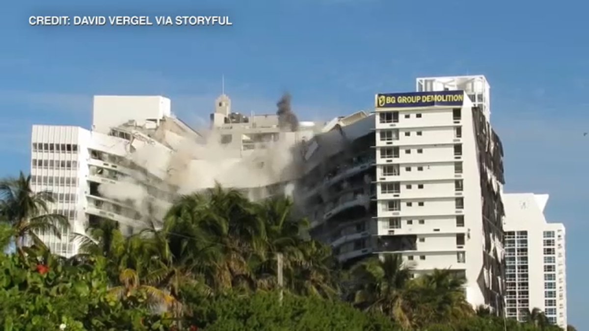 Miami Beach hotel that hosted President John F. Kennedy, Beatles imploded 7ny.tv/3hDyASe