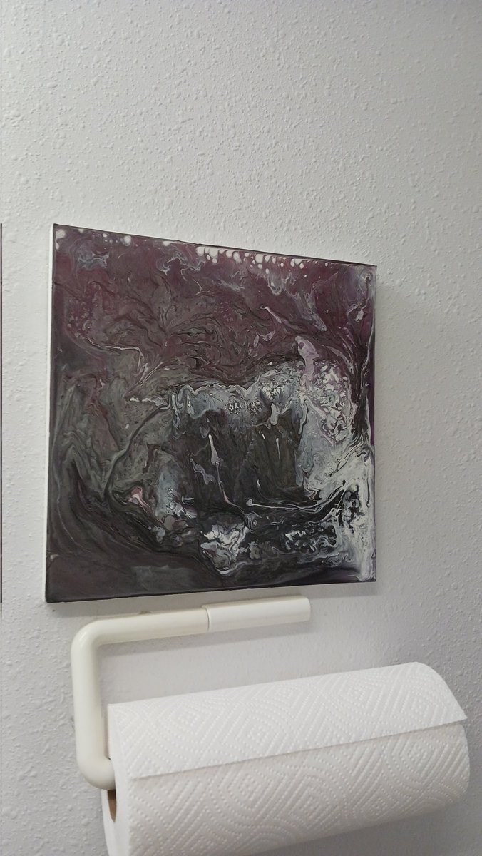 foldboi's tweet photo. Why my church bathroom got some unreleased #idmthy art lmaoo https://t.co/S7aXL7jyz0