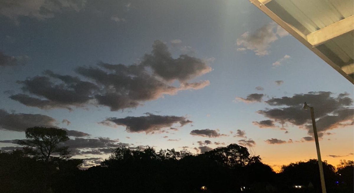 Peterman_64's tweet photo. Some of the pretty sunrises i get to see https://t.co/niLrPqJrZI