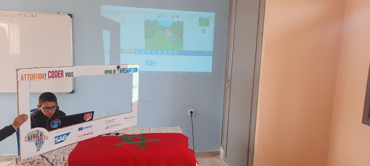 ecolemabh's tweet photo. نظم النادي التكنولوجي في مدرسة @ecolemabh تحت إشراف الاستاذ @ELBALGHITIANAS ورشة حول @ScratchJr @scratch #Boumia DP  #Midelt 
@Azyz_Harmouche @ilhamlaaziz @taalimtice @MarocEducation @MicrosoftEDU #ACW2022 #Africacodeweek @sap4good @AnthonySalcito @AchaouiHind https://t.co/WMOXecWGak