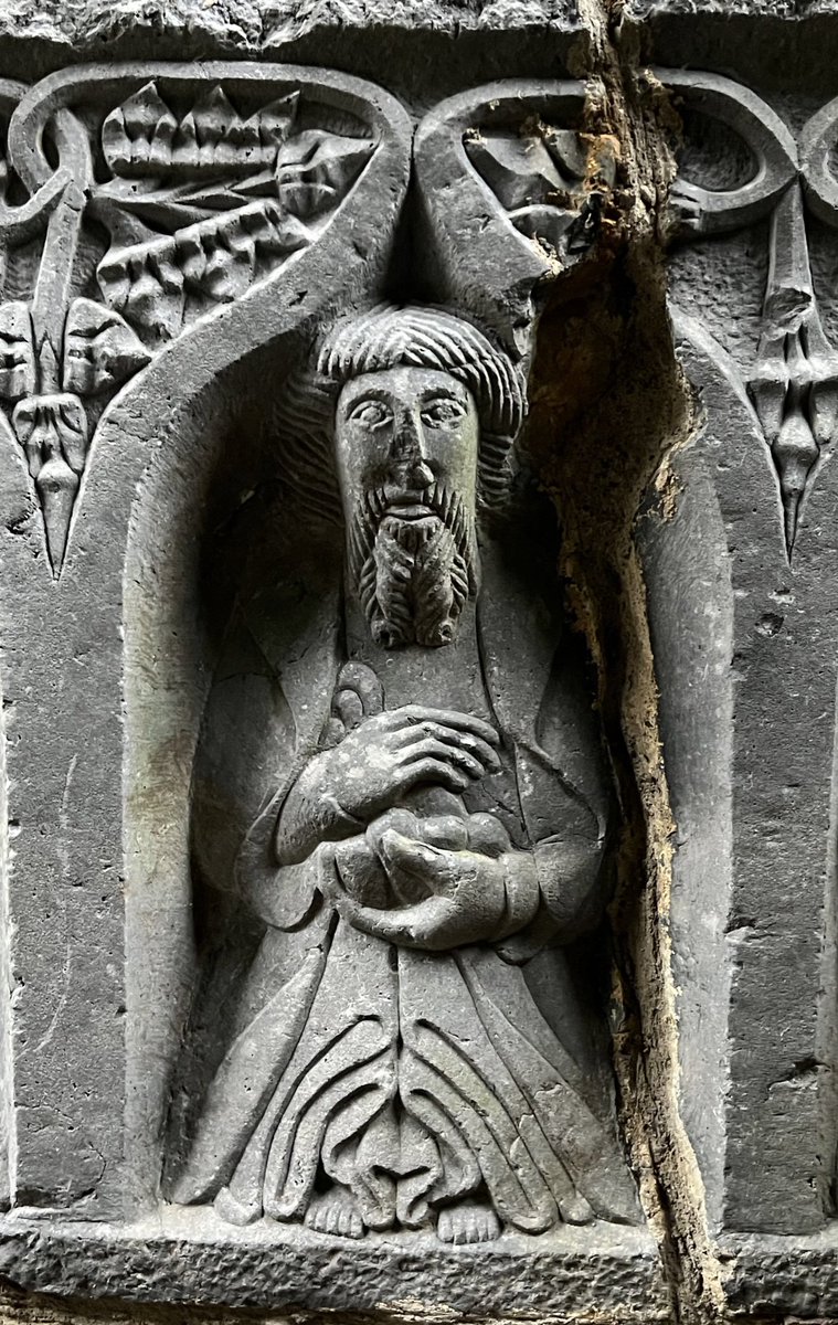 gillianmobrien's tweet photo. Jerpoint Abbey has some stunning stone carving, but I’m particularly taken by these toes! #carving #stone #abbey #jerpointabbey #kilkenny #research #ireland https://t.co/Wz99O4OADK