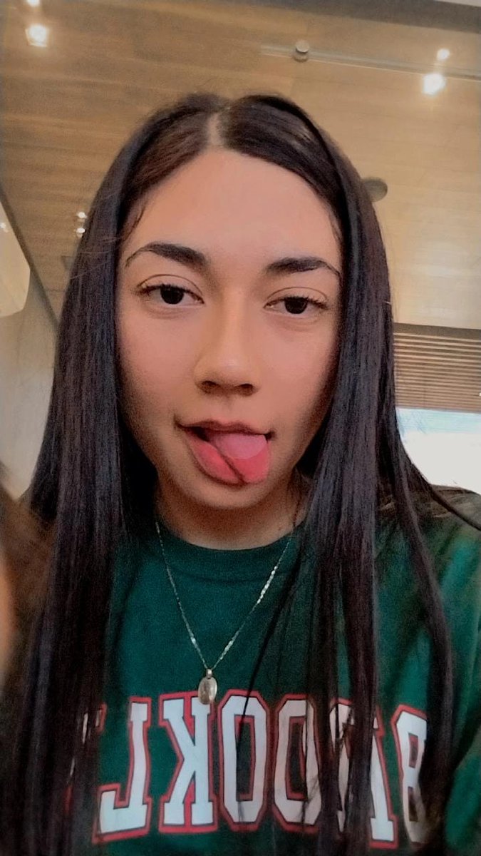 rossloveer's tweet photo. pues nada soy susi llevo siguiendo a aaron ya hace tiempo, espero que todos podamos ser besties y cualquier cosa mi dm siempre está abierto<33
me gusta tratarlo mal de joda pero lqm🫶🏼
#integracionliebregts https://t.co/jVkvngutAo