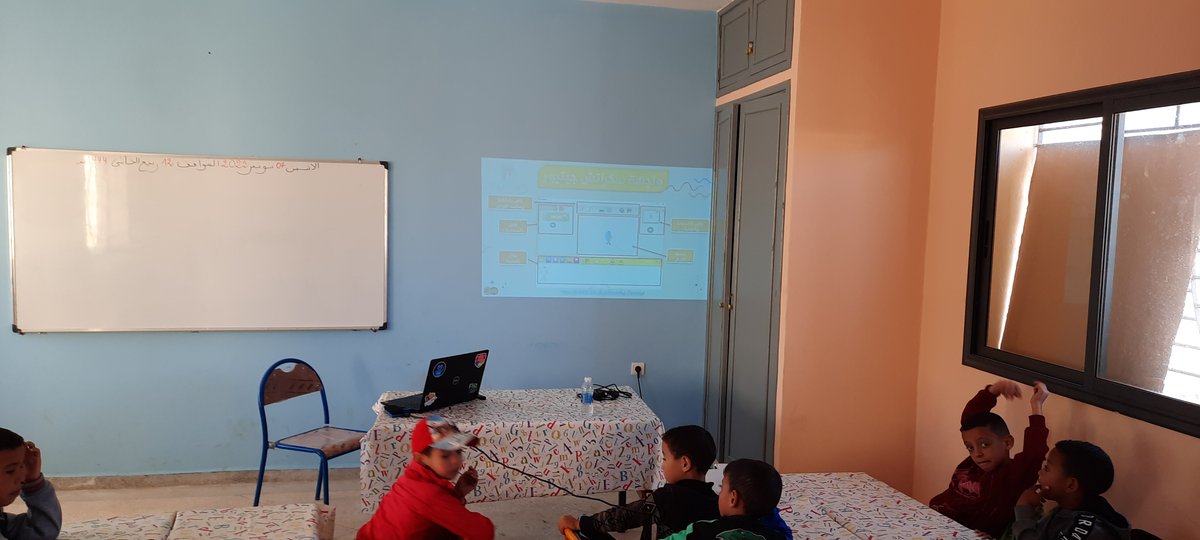 ecolemabh's tweet photo. نظم النادي التكنولوجي في مدرسة @ecolemabh تحت إشراف الاستاذ @ELBALGHITIANAS ورشة حول @ScratchJr @scratch #Boumia DP  #Midelt 
@Azyz_Harmouche @ilhamlaaziz @taalimtice @MarocEducation @MicrosoftEDU #ACW2022 #Africacodeweek @sap4good @AnthonySalcito @AchaouiHind @AfricaCodeWeek https://t.co/aRNIFkBzRJ