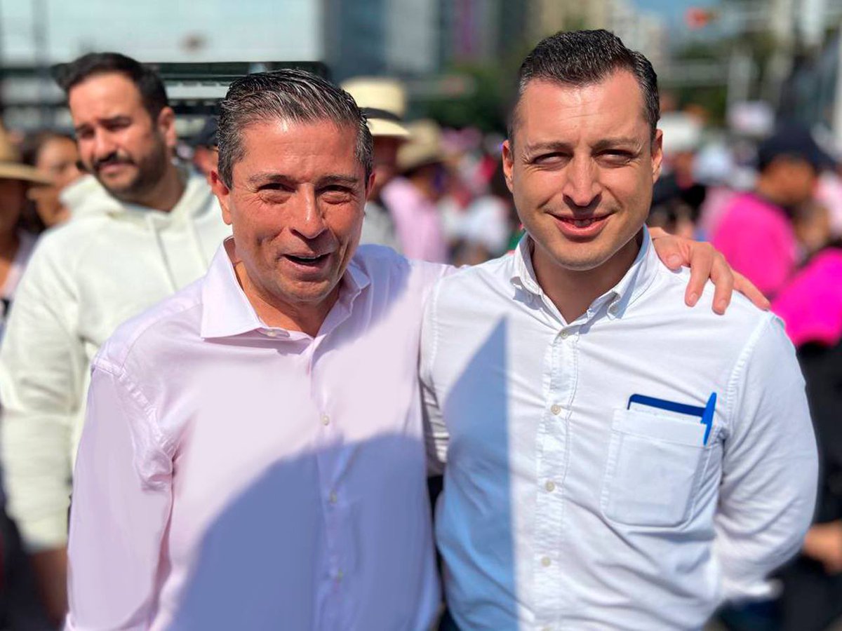 Nos sumamos a la marcha en defensa del INE, por el bienestar de todas y todos, lucharemos por la democracia. 

#ElINENoSeToca
#YoMarchoPorLaDemocracia