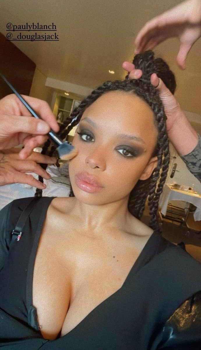 missing them hour

 #vampireacademy