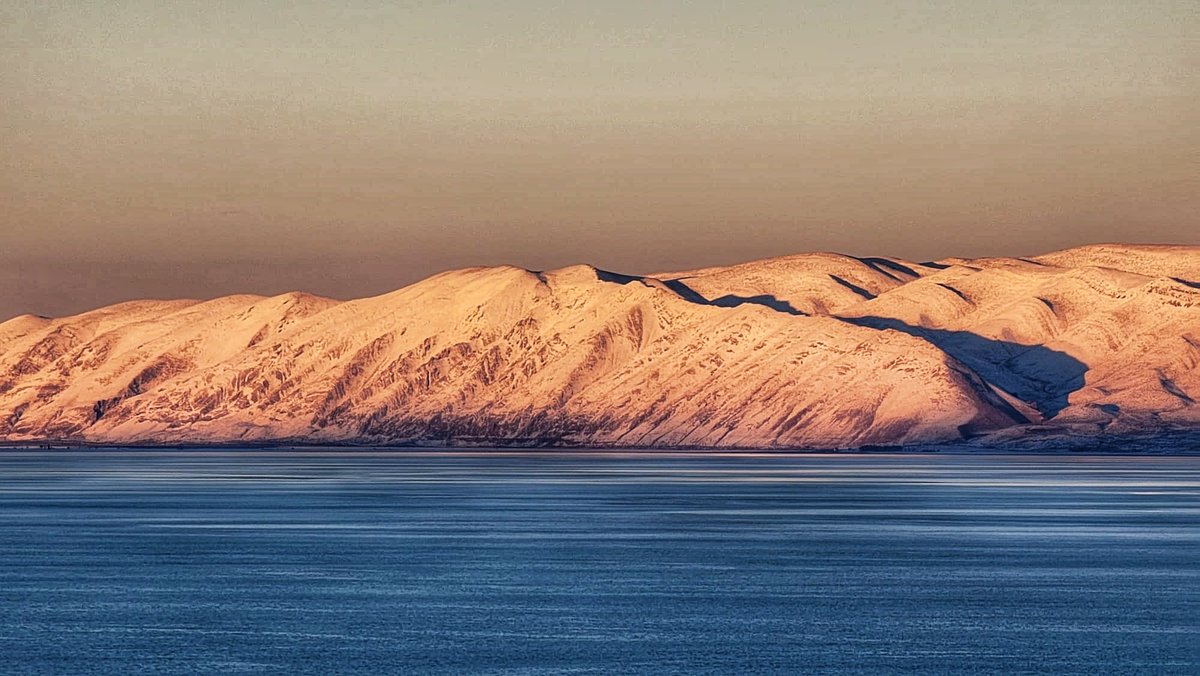 A cold day at Bear Lake, Utah. @Gobearlake @BearLakeValley @BearLakeVaca @BearLakeTimes #utwx #lake #bearlake