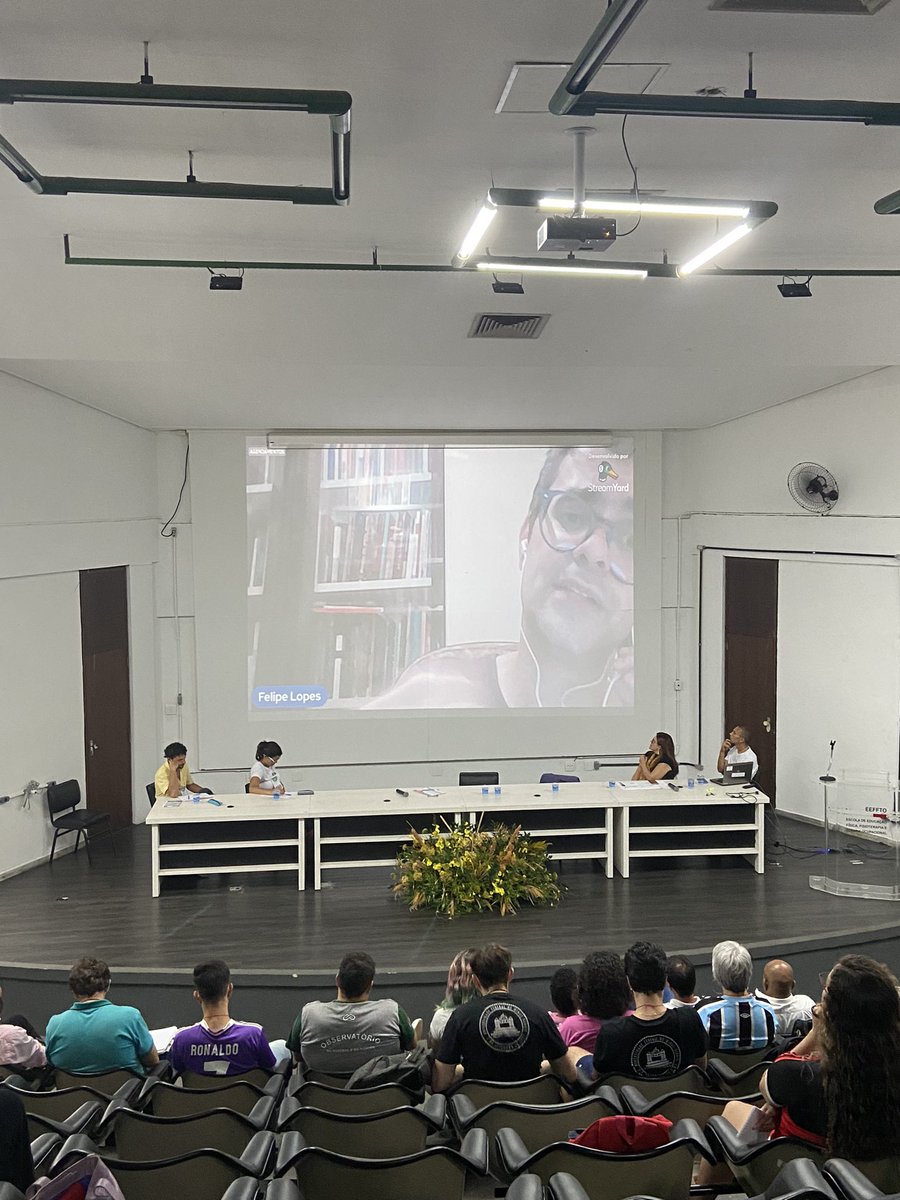 gefut's tweet photo. Agora é a vez da Mesa 3: As torcidas organizadas, coletivos e movimentos de torcedores no Brasil - pela academia. Com os palestrantes Rosana da Câmara Teixeira, Felipe Tavares Paes Lopes e Nicolás Eduardo Cabrera Duran. https://t.co/TdHF6gmZgW