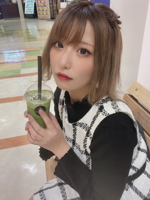 コスプレイヤー望月うかるのTwitter画像2