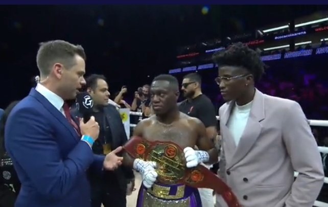 Deji with the global titans belt💪😎
#MayweatherDeji