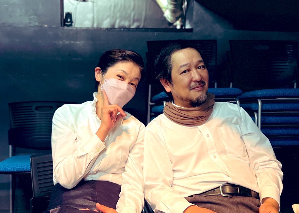 YukaAsai's tweet photo. 御来場誠にありがとうございました‼️

有川マコトさんに感謝
桧山佐知子さんに感謝
中川絵美さんに感謝
かいとうらんまへ感謝
芝居仲間の皆々様へ感謝
応援して下さった皆様へ感謝
色んな想いを胸に込めての
大千穐楽でした

今まで
本当にありがとうございました。
また、いつの日か、必ず、舞台で。 https://t.co/LE5ZDKeDhK