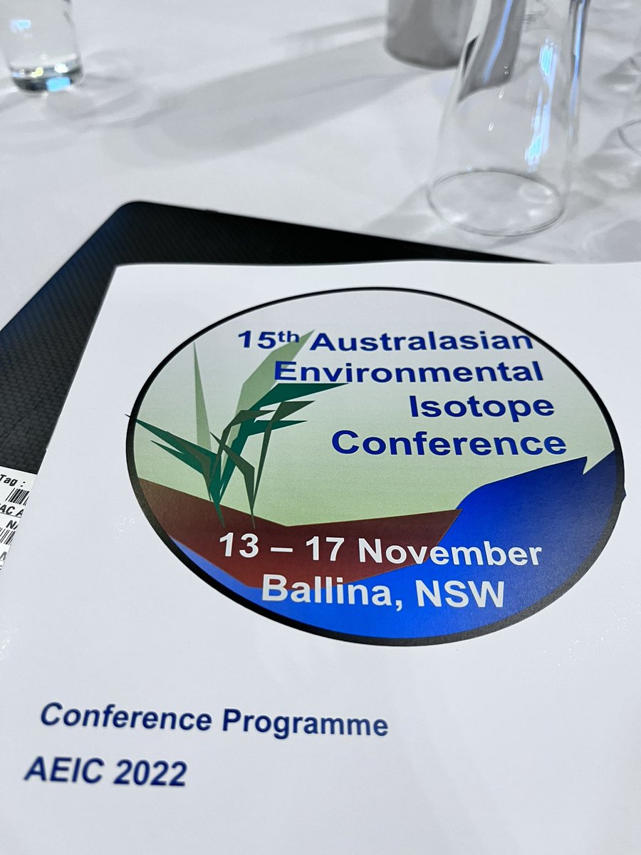ninatopes's tweet photo. First real life in person conference since 2019. It’s wonderful to be in 3D with this crowd #isotopes #aeic2022 #science https://t.co/Wx6izIp7Po