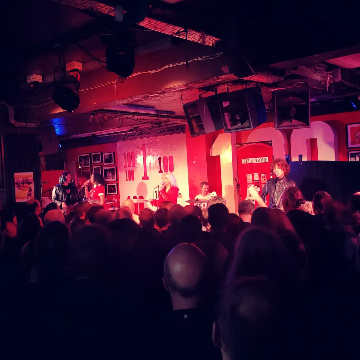 Gemima293's tweet photo. The gig at @100clubLondon was a huge success and getting to be a part of it was an absolute honour!
@BootlegBlondie @clem_burke @GaryLachman @RhodaDakar @Kathy_Valentine https://t.co/eypVfoycFT