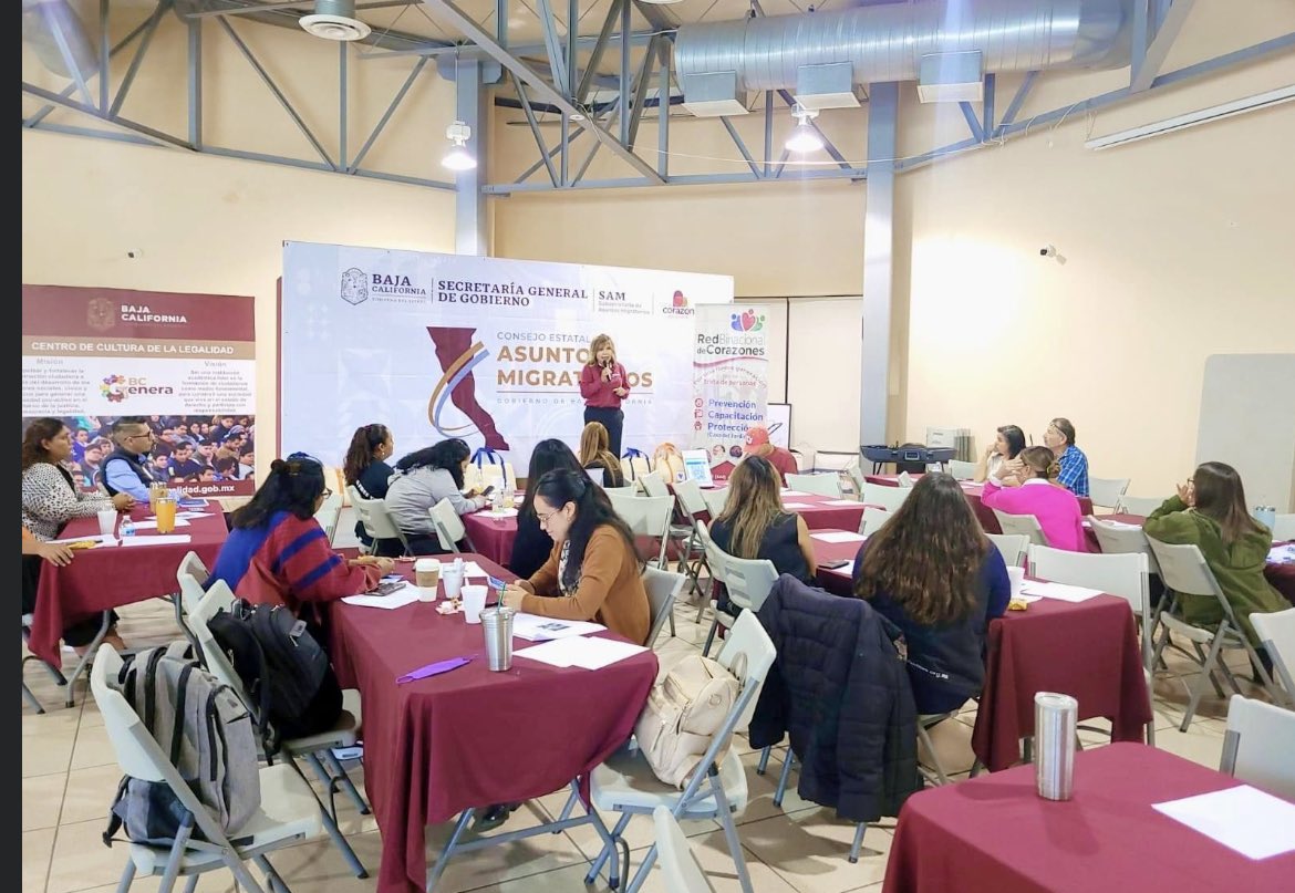 RBCorazones's tweet photo. Gracias a Gobierno del Estado, a través de la Subsecretaría de Asuntos Migratorios, encabezada por Adriana Minerva Espinoza Nolasco impartimos el curso "Como Identificar posibles víctimas de Trata de Personas" a directores de refugios de migrantes en nuestra region. https://t.co/dcdQwxsLyR