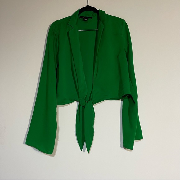 KransSarah's tweet photo. So good I had to share! Check out all the items I'm loving on @Poshmarkapp #poshmark #fashion #style #shopmycloset #anthropologie #stuartweitzman #forever21: https://t.co/uBbOC9FpeP https://t.co/AcJgpErmen