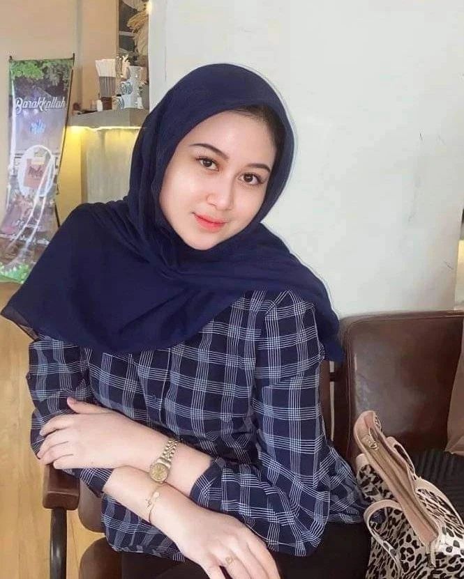 MayaBellaNanda's tweet photo. Assalamualaikum ❤️ met bobo semuanya ya....
.
.
.
.
.
.
#fyp #fypシ #hijabersindonesia #hijabercantik #bidadari #bidadariselfie #bidadaricantik #bidadaritribun #bidancantik #cantikberhijab #cantikluardalam #ottd https://t.co/kHgVwdSkwj