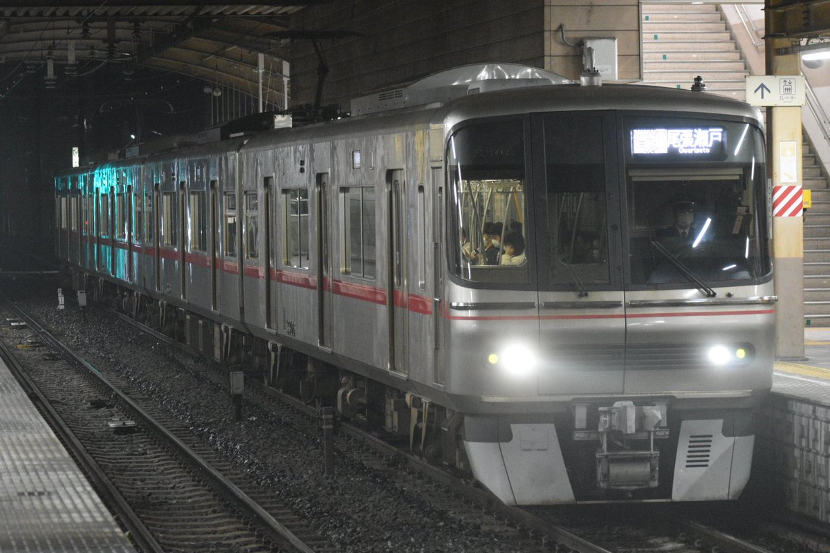 NNbH9VkRJxkmf0m's tweet photo. おはようございます
名鉄瀬戸線3306F
#3303F https://t.co/jZLuGDRMXA