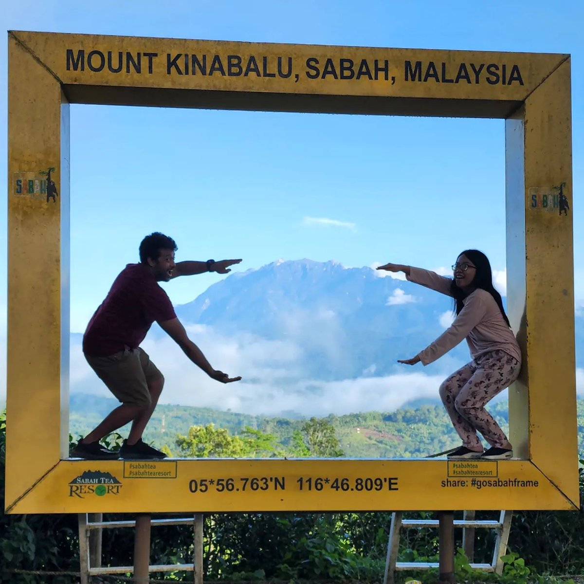 Koogly's tweet photo. Get the one to be goofy with you at the dawn ❤️🤣

#malaysia #travels #sabah #ranau #teagarden #sunrise #kinabalu #mountain #frame #theone https://t.co/uNZ39RLb5O