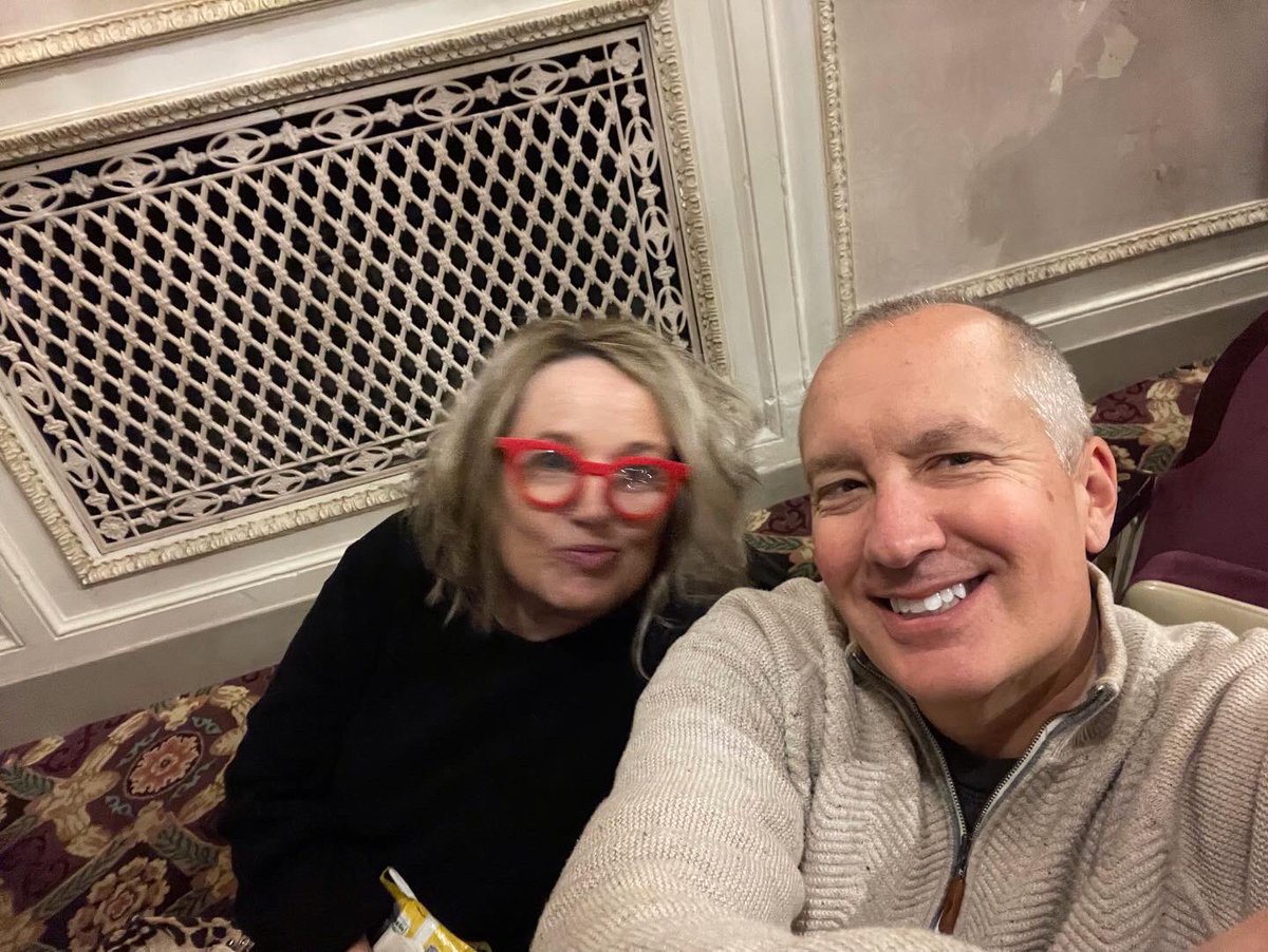 pedersenmargo's tweet photo. Date night #chelseahandler https://t.co/tIyX4V7LyW