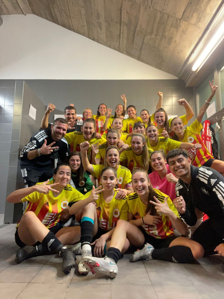 giselasan10's tweet photo. son tantan increibles💛 https://t.co/z3yzdNhse7