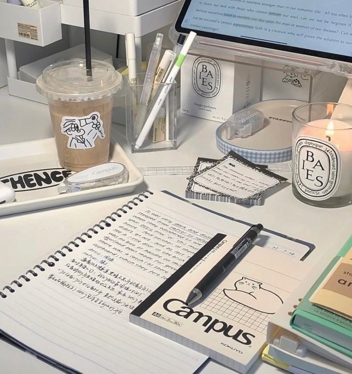 lissastudy's tweet image. ⌕ : oii, meu apelido é mel e eu sou nova na comunidade ! ♥︎
     ۫ . #studytwt + #studytwtbr ୧ ⠁
           ⊹ ela/dela, 17 anos
           ⊹ terminando 2° EM 
           ⊹ vestibulanda em medicina
           ⊹ objetivo: UFRGS/UFCSPA
♡/↺ = mutuals !