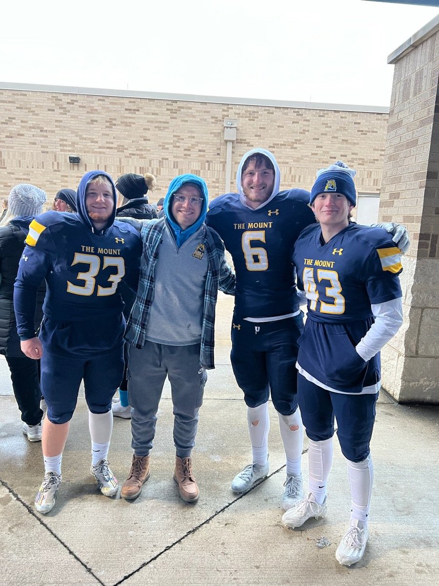CoachJeffEssig's tweet image. Congratulations to our #TateTempoOGs🏈 &amp;amp; #HCAC🏈 champs 🏆 Mikey Molloy, Nate Owens &amp;amp; Nick Owens!
Shout out to coach @Acart_44 for his support!
#NextLevelTiger🐯