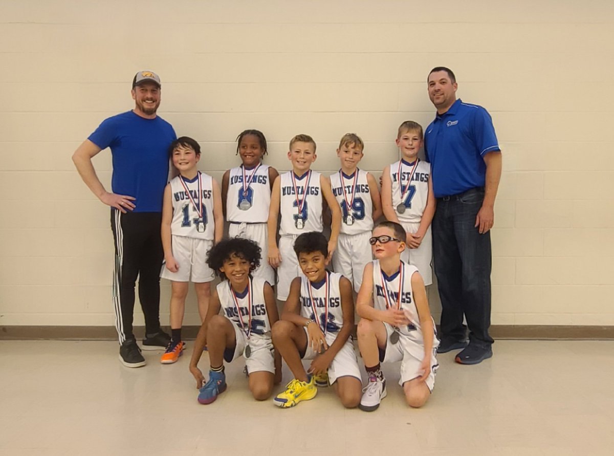 CSMustangMom's tweet photo. Jr Mustangs 4th Silver - Jr Mustangs Roundup 🐎🏀💙 Way to go on getting 2nd place! The boys worked so hard, and it paid off! 💪🏽🥈 https://t.co/yzvGpffAh5
