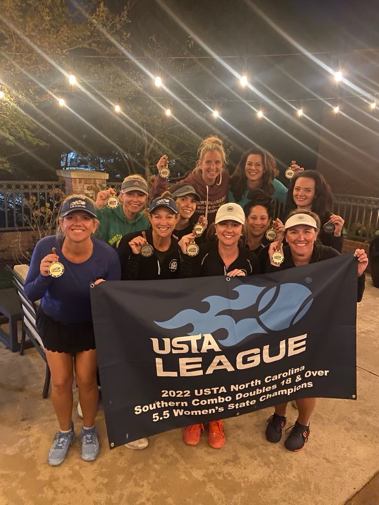 Hurricane Nicole made things interesting at the Combo State Championships but we had four teams get to the playoffs.  Big congrats to 18+ 5.5 Ligay and 40+ 5.5 Lee teams - STATE CHAMPIONS!  Good job to all of our Central teams on what was no doubt a challenging weather weekend...