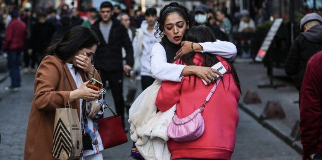 JulianMPlutz's tweet photo. #standwithistanbul wann? https://t.co/KeqNHk5akC
