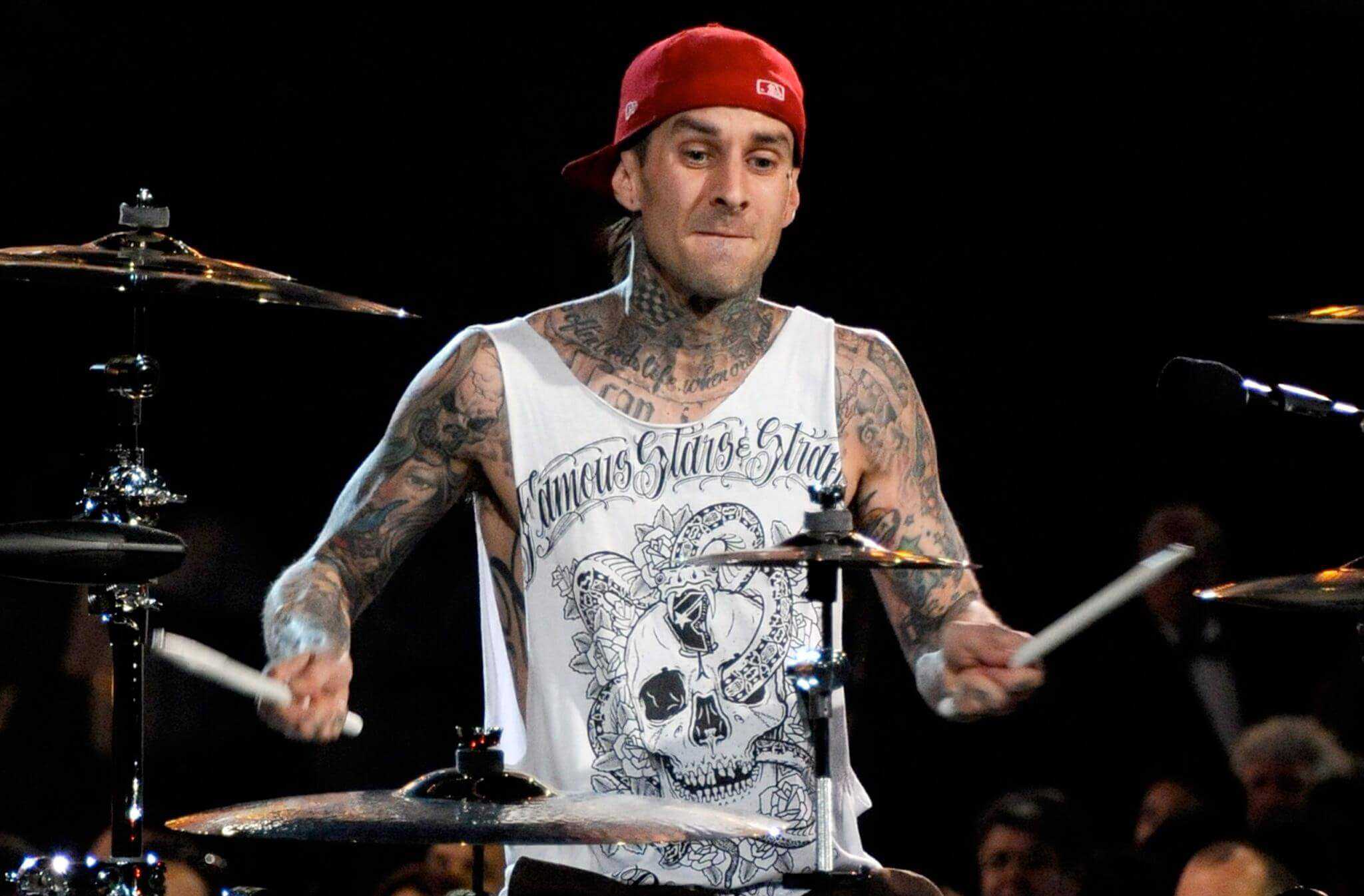 Feliz Aniversário (Happy Birthday), Travis Barker       