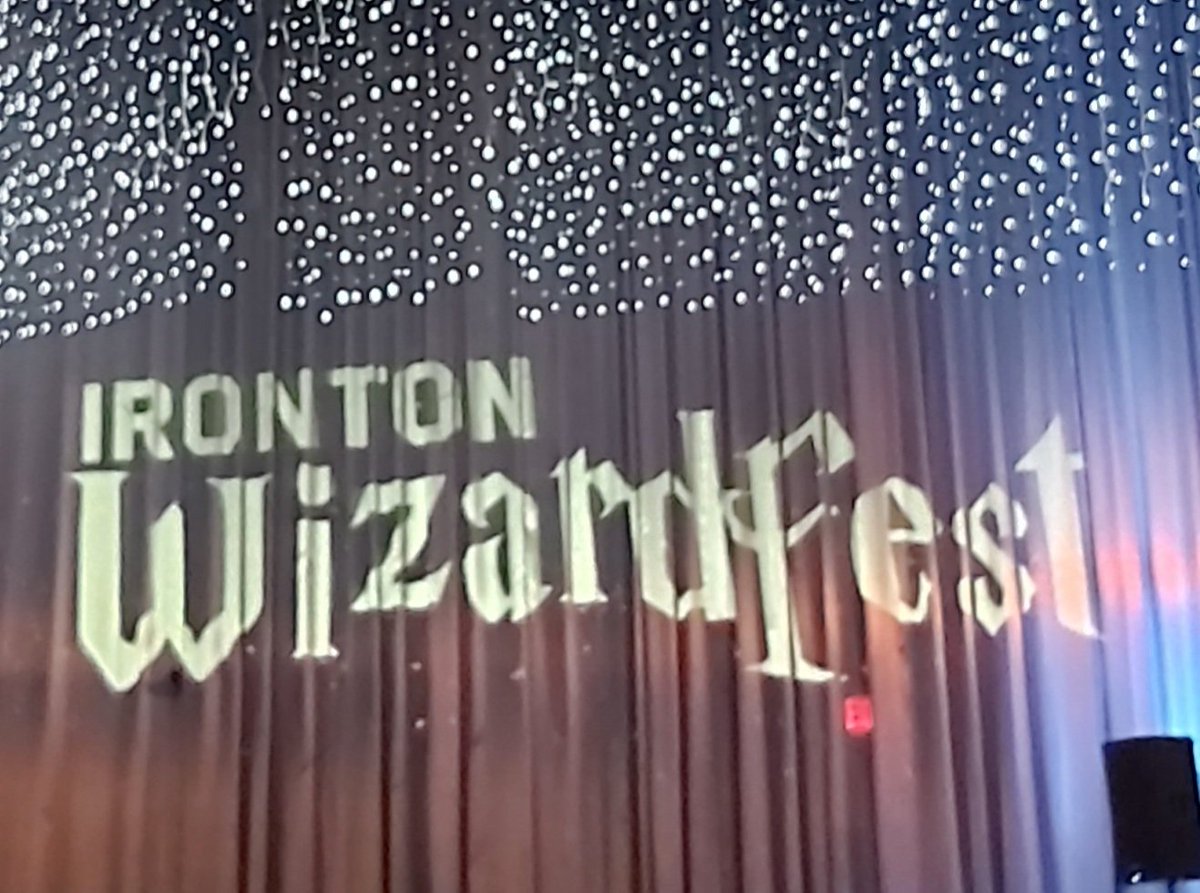 MrJamesPayton's tweet photo. I bloody love #IrontonWizardFest.
I love Brad, Seth...the entire team behind the magic.
I love the fans who are kind, thoughtful, funny, patient, & all in with the chaos.
I love it all to bits. https://t.co/qkeNVCYQm3