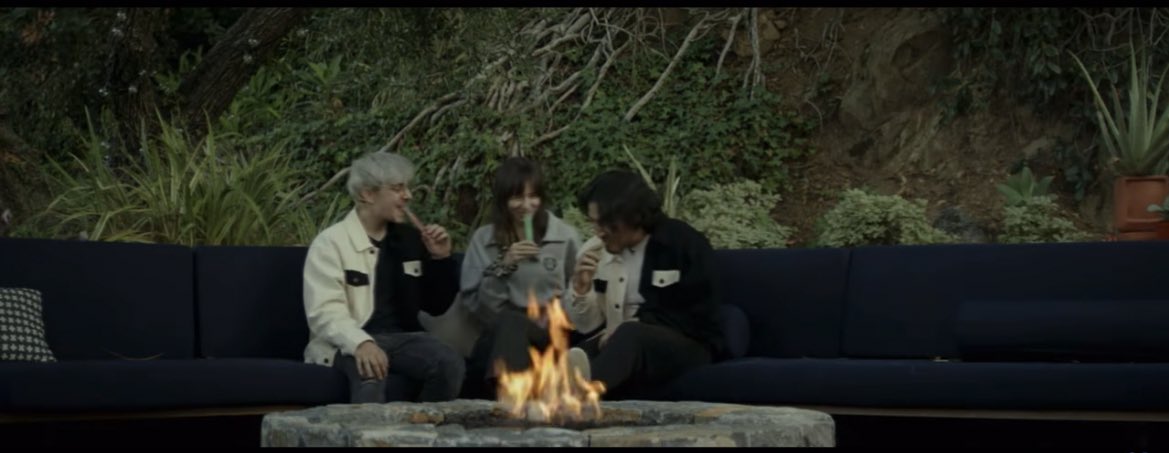 caredowdd's tweet photo. does it ever                         just how fast
drive you crazy            the night changes https://t.co/wftj6bEk9w