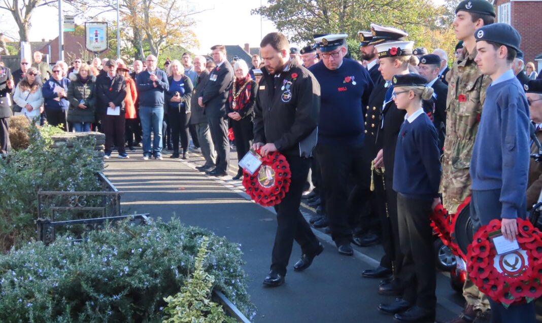 BARB_OPS's tweet image. Absolute privilege to represent @barbhovercraft at todays #RemembranceSunday  commemorations and having the honour of laying our wreath in #burnhamonsea alongside my team &amp;amp; other agencies and groups. 

We will remember them.