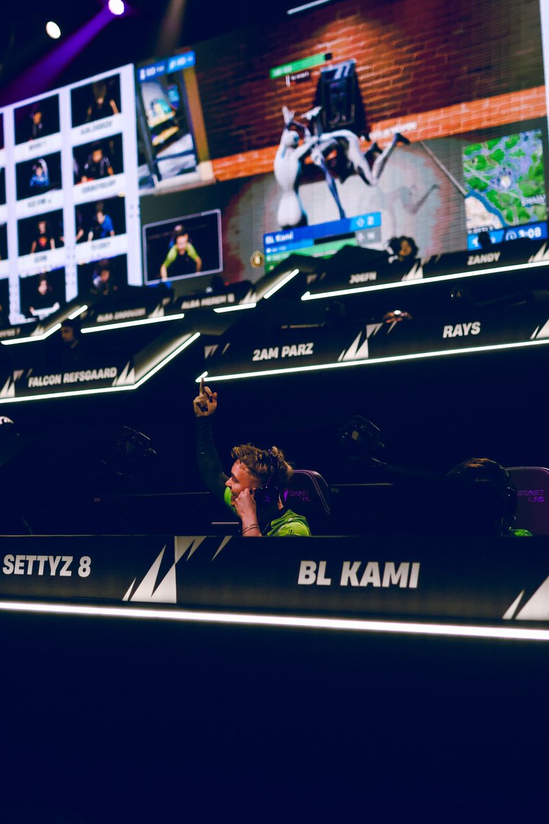 Zaxjpg's tweet image. KAMI AND SETTY WIN FNCS AFTER QUEASY AND VENO LAND ON THEM OFF SPAWN OMG 👑📸 @becomelegendseu @Setty2k_  @KamiFN1