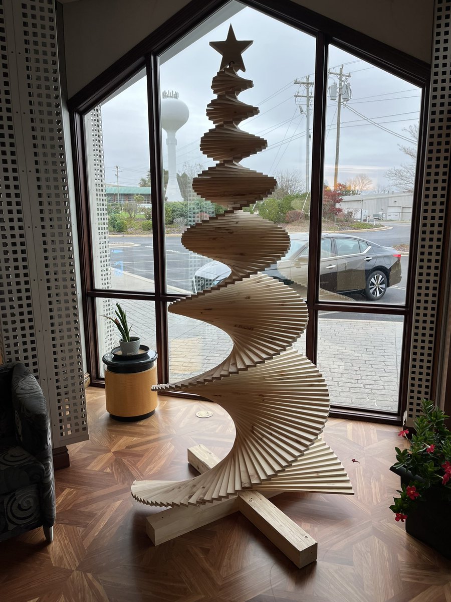 When our Marketing Manager CHristian and Weinig Product Manager Michael design and build a new Christmas tree for the front lobby. We’ll done men!
