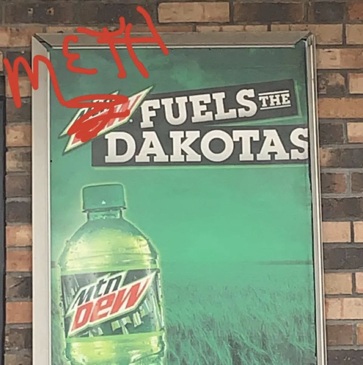 Thoughtlessly stolen from a friends’s snap.