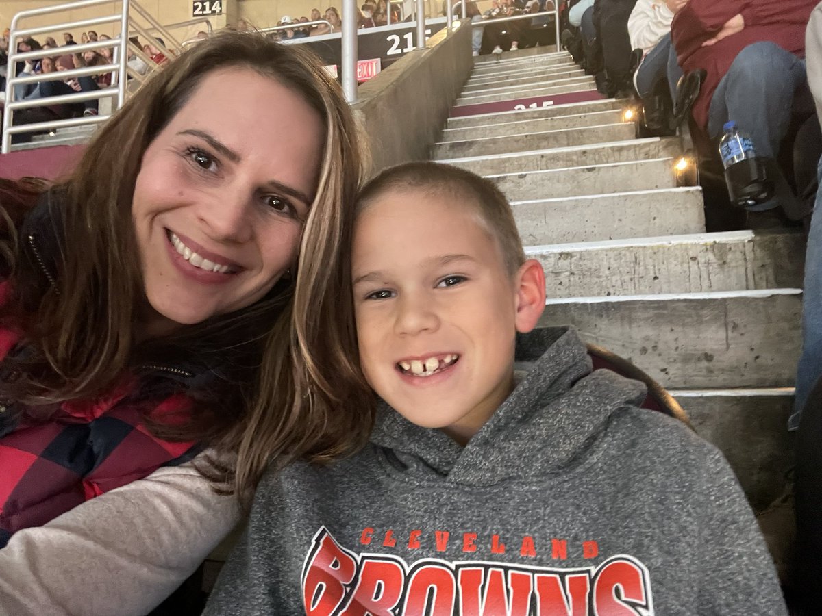 jrojeck's tweet photo. 💛♥️Let’s go Cavs!! #LetEmKnow @cavs https://t.co/7iEBATV1HS