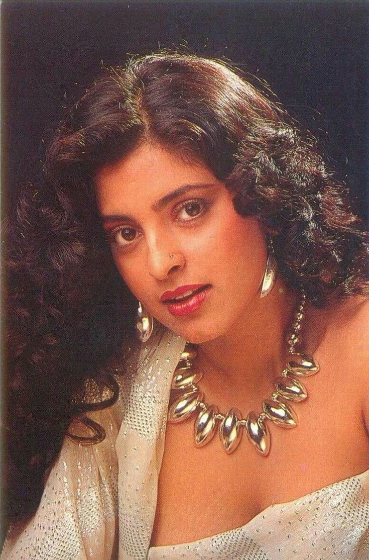Happy birthday to Juhi Chawla 